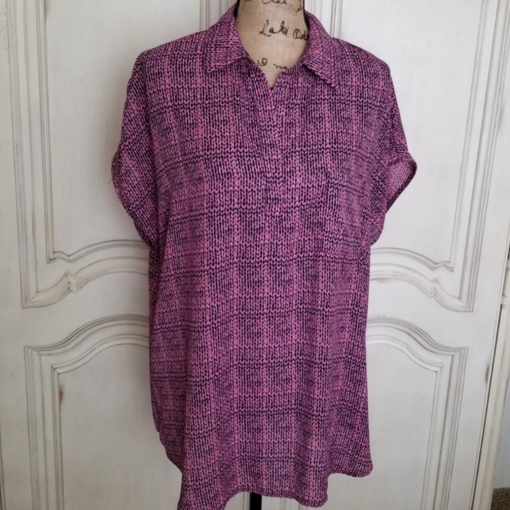 Pleione fuschia pink and black blouse 
One pocket